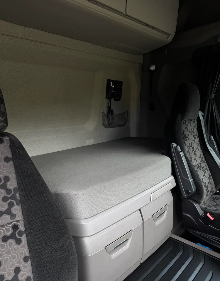 Scania R450 - Xe đầu kéo: hình 4 Scania R450 - Xe đầu kéo: hình 4