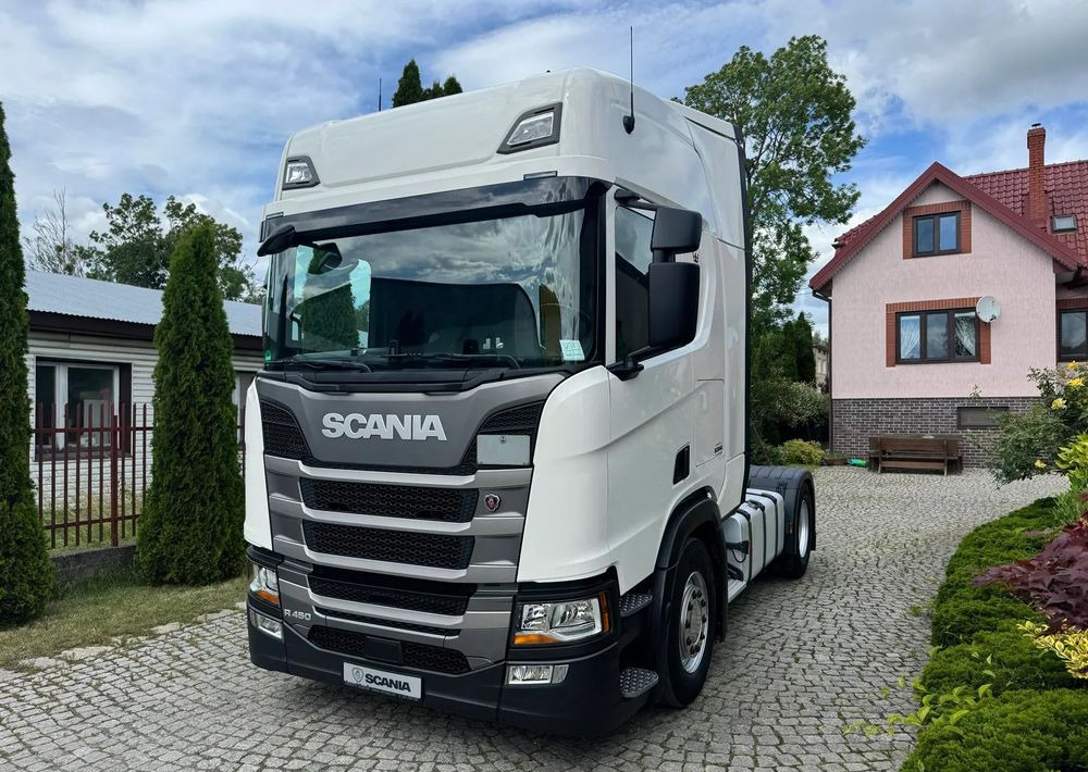 Scania R450 - Xe đầu kéo: hình 1 Scania R450 - Xe đầu kéo: hình 1
