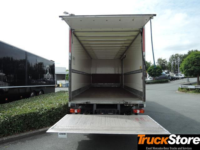 Xe tải hộp Mercedes-Benz Atego 1218 L: hình 10