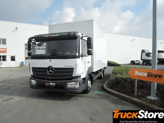 Mercedes-Benz Atego 821 L - Xe tải nhỏ thùng kín: hình 1 Mercedes-Benz Atego 821 L - Xe tải nhỏ thùng kín: hình 1