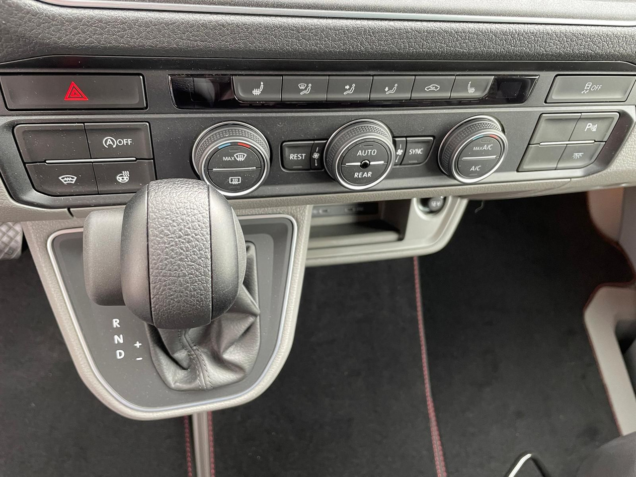 Xe van chở hàng, Xe tải van mới MAN TGE 3.180 L3H3 MIXTO Individual Lion S ACC LED: hình 22 Xe van chở hàng, Xe tải van mới MAN TGE 3.180 L3H3 MIXTO Individual Lion S ACC LED: hình 22