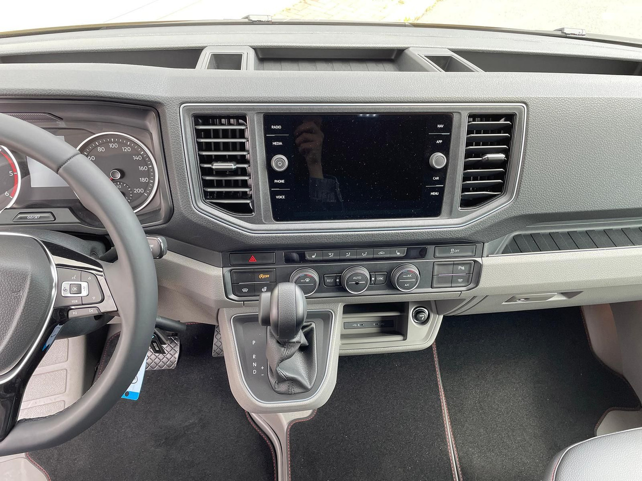 Xe van chở hàng, Xe tải van mới MAN TGE 3.180 L3H3 MIXTO Individual Lion S ACC LED: hình 17 Xe van chở hàng, Xe tải van mới MAN TGE 3.180 L3H3 MIXTO Individual Lion S ACC LED: hình 17