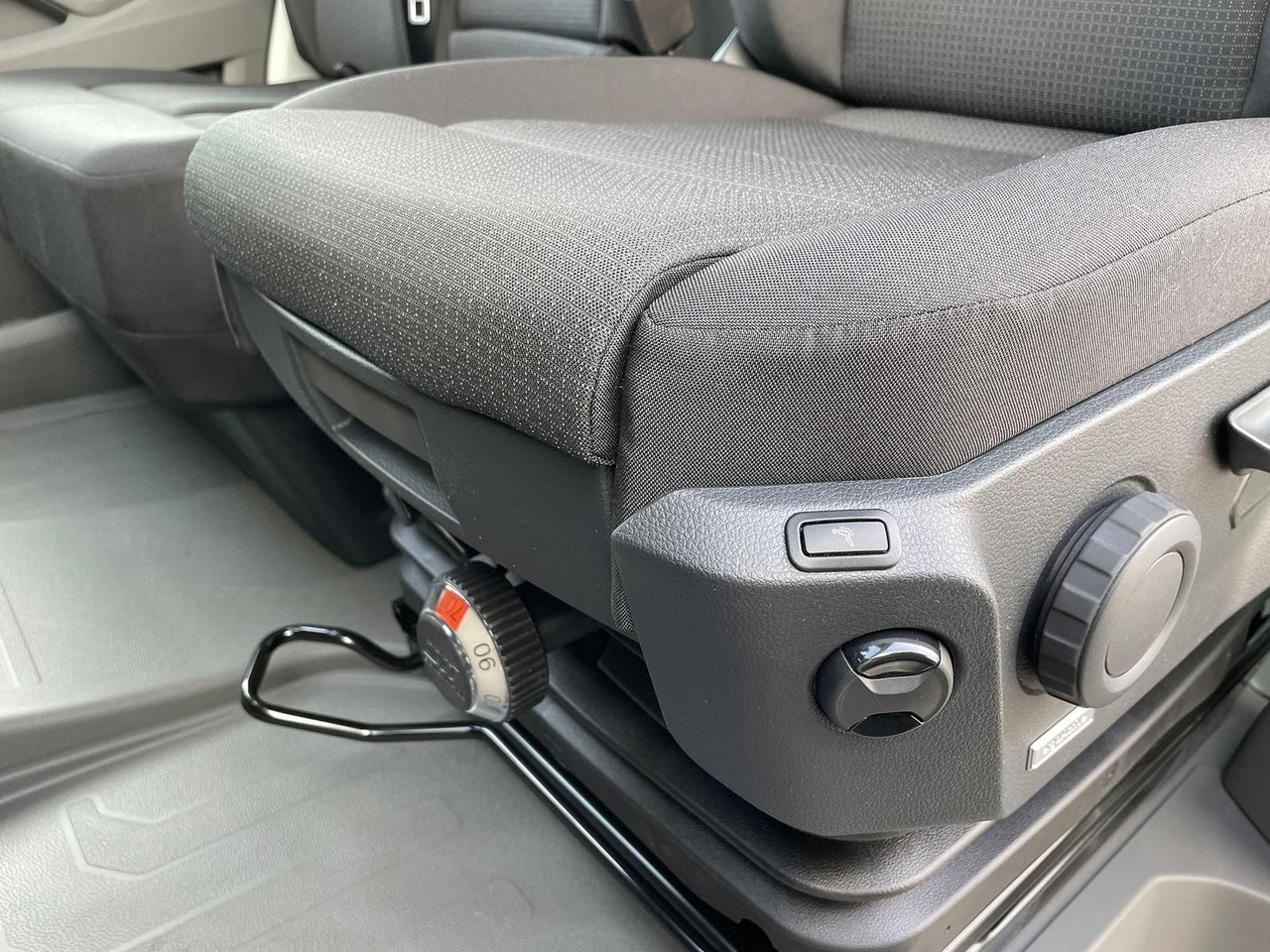 Xe hơi MAN TGE 3.180 Pritsche DOKA LR KAMERA AHK SITZHZ: hình 24