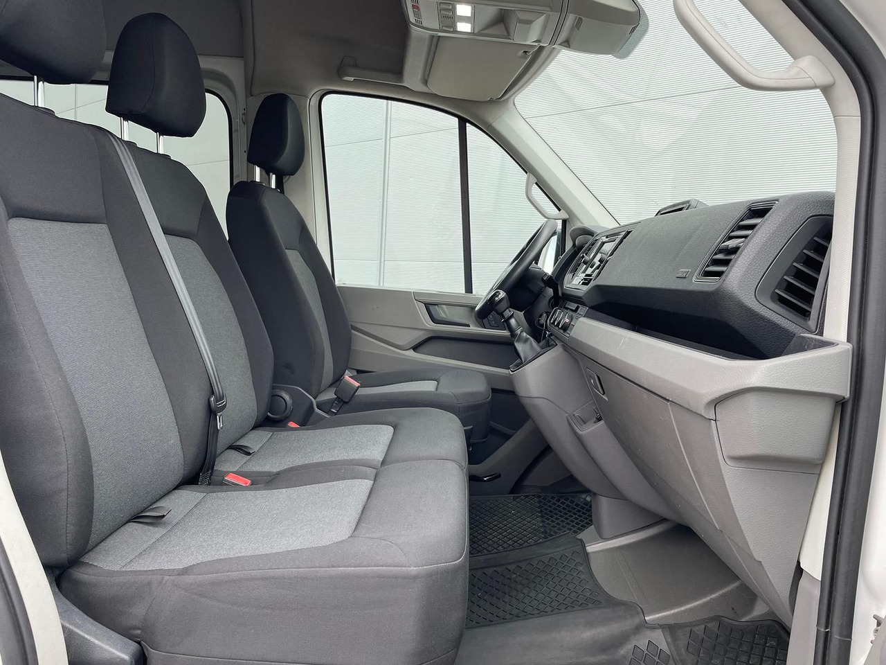 Xe van chở hàng Volkswagen Crafter Kasten 35 L4H3 AHK KLIMA DAB PDC KAMERA: hình 14 Xe van chở hàng Volkswagen Crafter Kasten 35 L4H3 AHK KLIMA DAB PDC KAMERA: hình 14