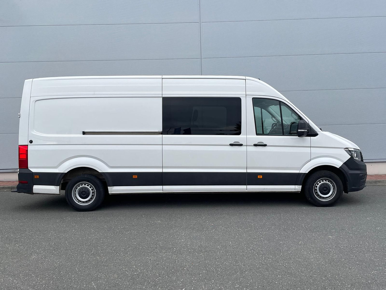Volkswagen Crafter Kasten 35 L4H3 AHK KLIMA DAB PDC KAMERA - Xe van chở khách: hình 5 Volkswagen Crafter Kasten 35 L4H3 AHK KLIMA DAB PDC KAMERA - Xe van chở khách: hình 5