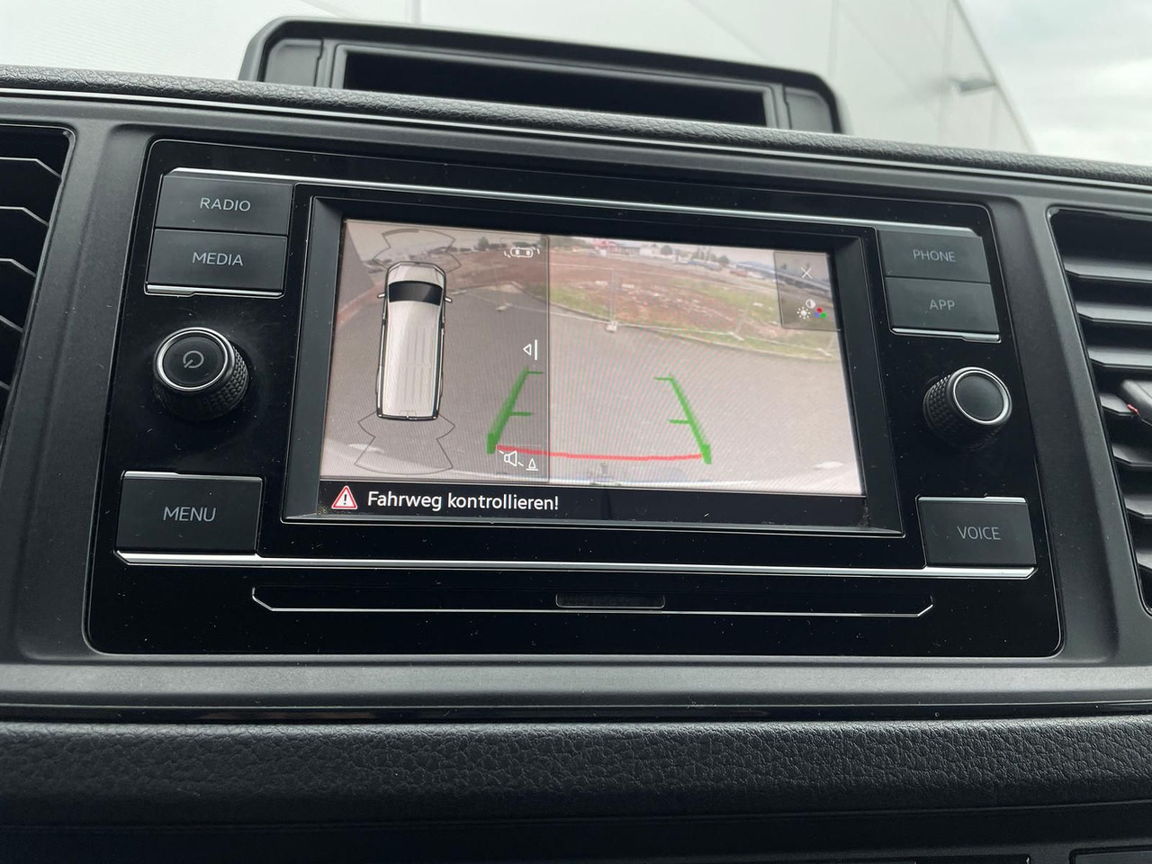 Xe van chở hàng Volkswagen Crafter Kasten 35 L4H3 AHK KLIMA DAB PDC KAMERA: hình 20 Xe van chở hàng Volkswagen Crafter Kasten 35 L4H3 AHK KLIMA DAB PDC KAMERA: hình 20