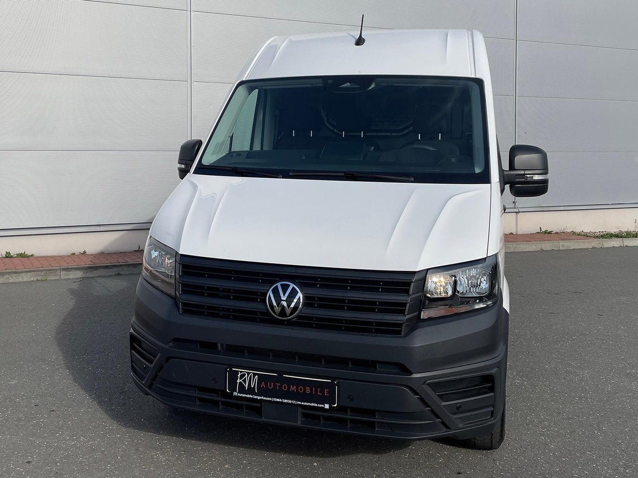 Volkswagen Crafter Kasten 35 L4H3 KAMERA KLIMA DAB - Xe van chở khách: hình 4 Volkswagen Crafter Kasten 35 L4H3 KAMERA KLIMA DAB - Xe van chở khách: hình 4