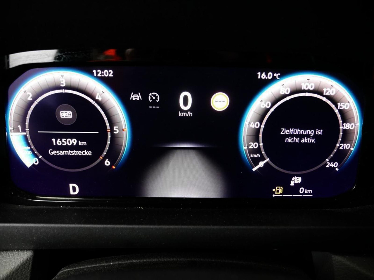 Volkswagen Crafter Kasten 35 L4H3 NAVI DAB KAMERA PDC - Xe van chở khách: hình 3 Volkswagen Crafter Kasten 35 L4H3 NAVI DAB KAMERA PDC - Xe van chở khách: hình 3