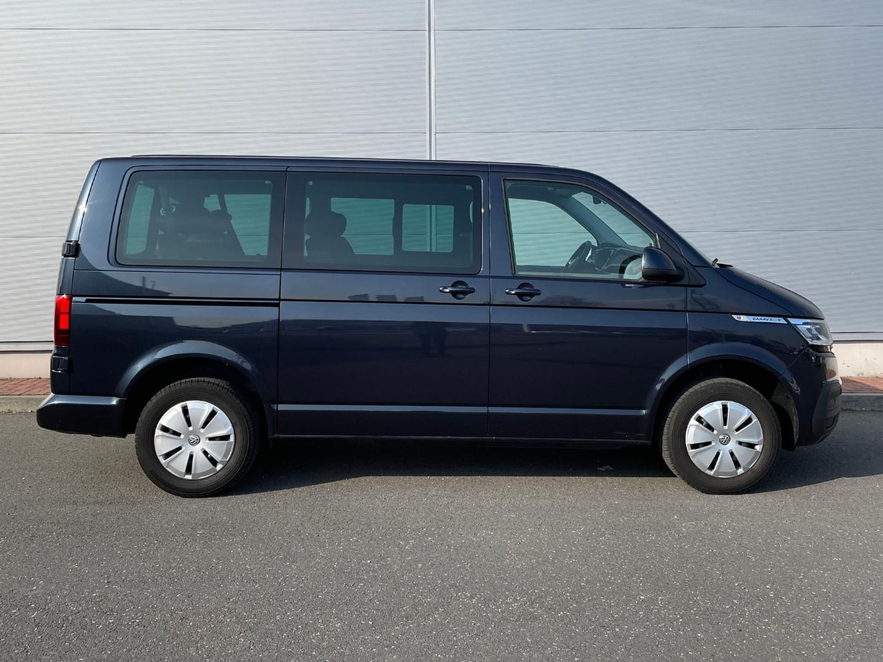 Volkswagen T6.1 Caravelle Comfortline NAV LED TEMP DAB PDC - Xe van chở khách: hình 5 Volkswagen T6.1 Caravelle Comfortline NAV LED TEMP DAB PDC - Xe van chở khách: hình 5