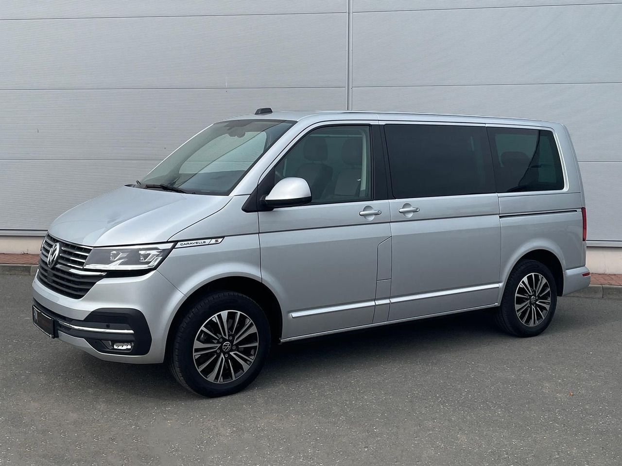 Volkswagen T6.1 Caravelle Highline STANDHZ NAVI LEDER PDC - Xe van chở khách: hình 1 Volkswagen T6.1 Caravelle Highline STANDHZ NAVI LEDER PDC - Xe van chở khách: hình 1