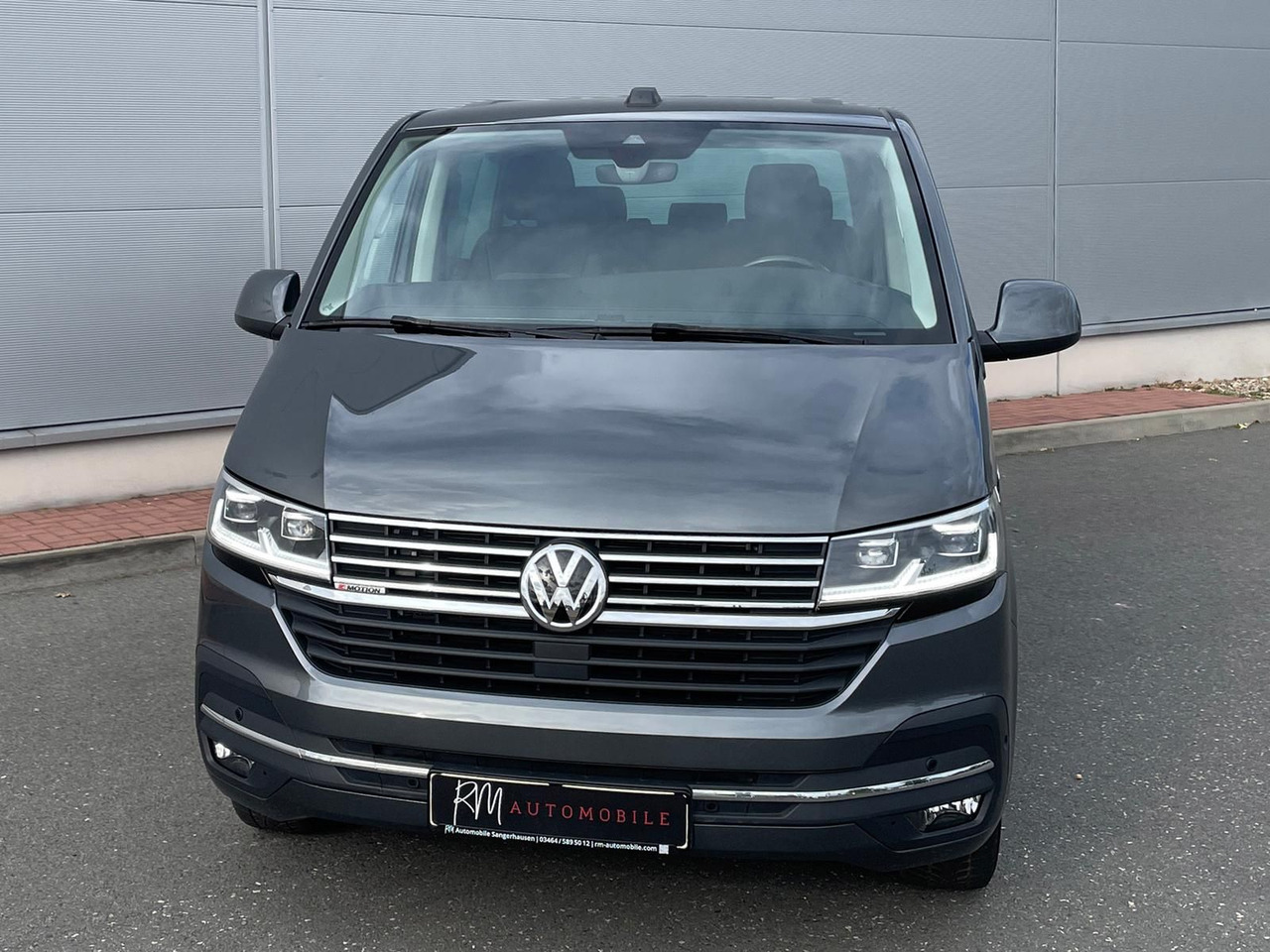 Volkswagen T6.1 Multivan Comfortline 4M ACC KAMERA SITZHZ - Xe bus mini, Xe van chở khách: hình 4 Volkswagen T6.1 Multivan Comfortline 4M ACC KAMERA SITZHZ - Xe bus mini, Xe van chở khách: hình 4