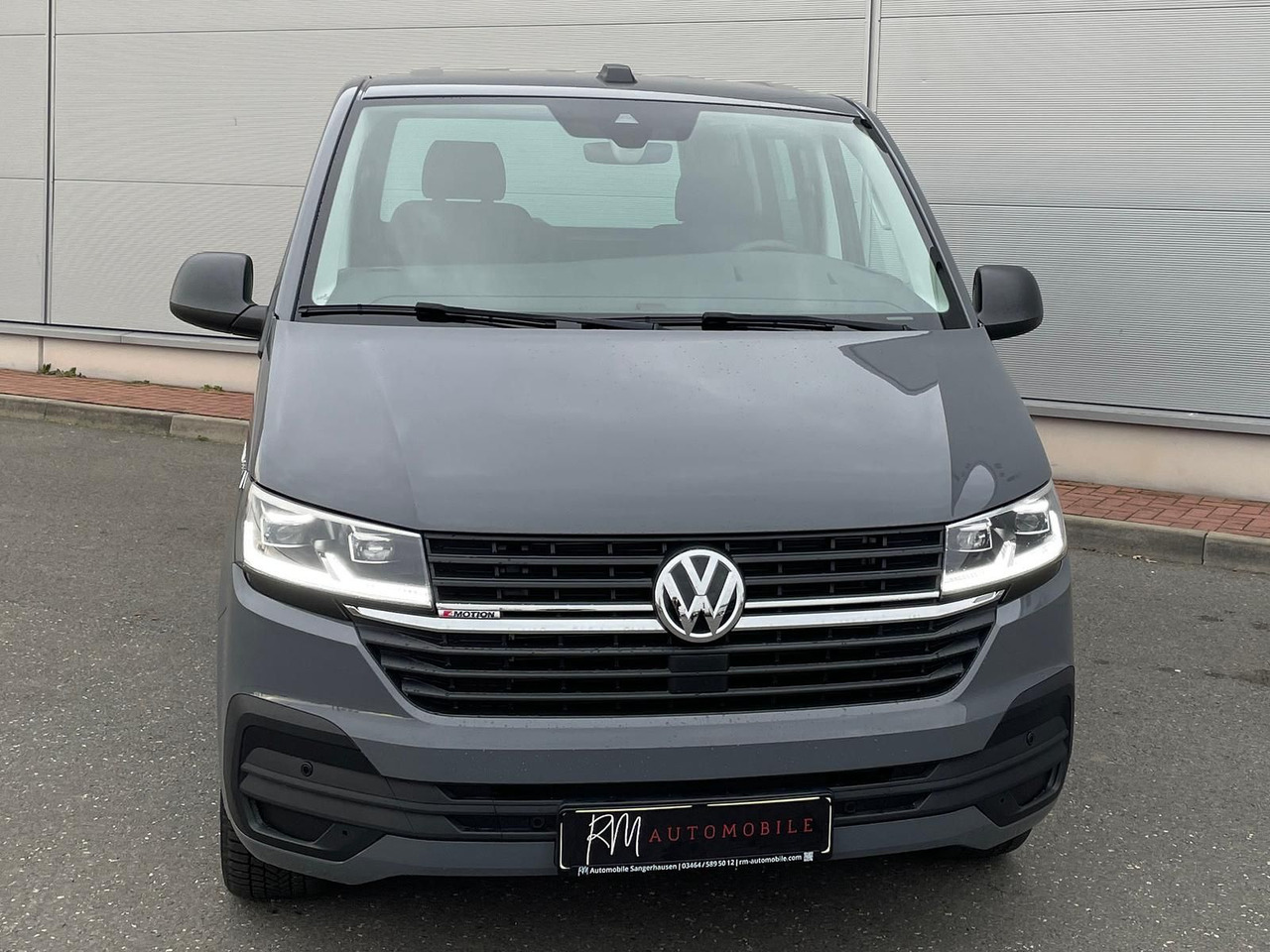 Volkswagen T6.1 Transporter 4MOTION NAVI STANDHZ ACC PDC - Xe bus mini, Xe van chở khách: hình 4 Volkswagen T6.1 Transporter 4MOTION NAVI STANDHZ ACC PDC - Xe bus mini, Xe van chở khách: hình 4