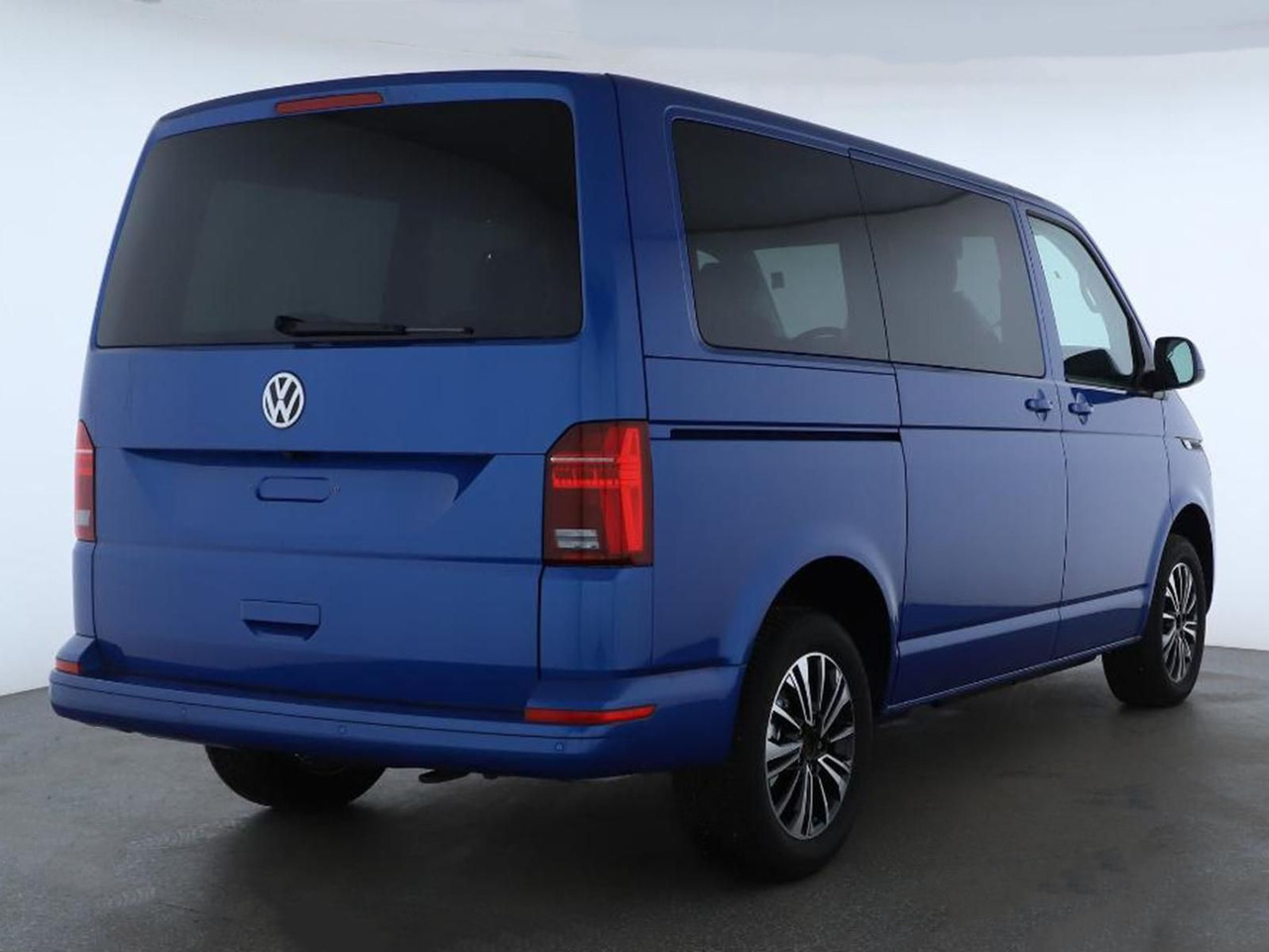 Volkswagen T6.1 Transporter Kombi KR Autom. LED TEMP SITZHZ - Xe bus mini, Xe van chở khách: hình 2 Volkswagen T6.1 Transporter Kombi KR Autom. LED TEMP SITZHZ - Xe bus mini, Xe van chở khách: hình 2