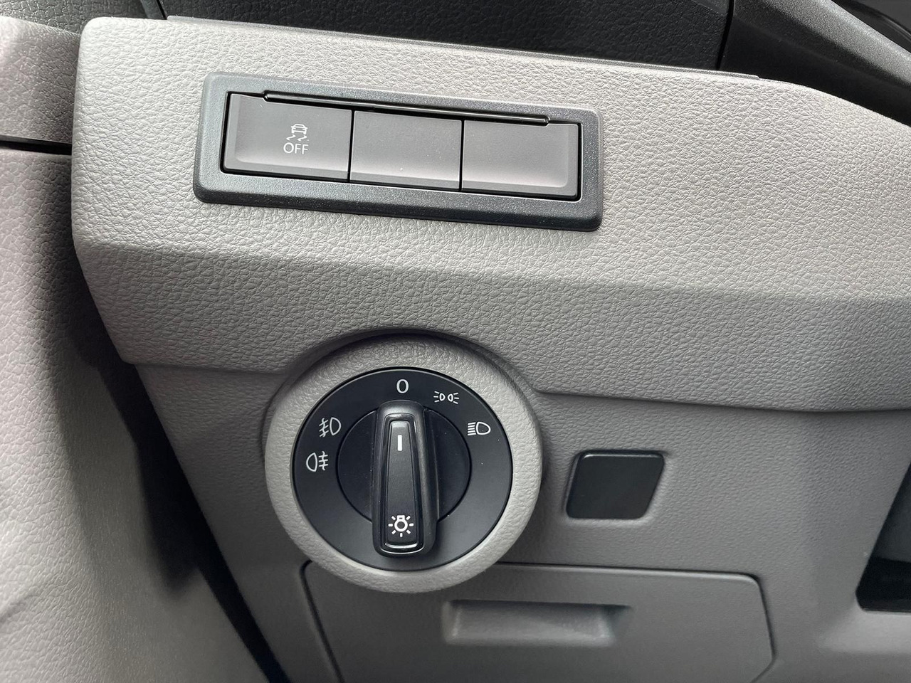 Xe van chở hàng Volkswagen T6.1 Transporter Mixto lang 4M MFL LED TEMPOMAT: hình 30