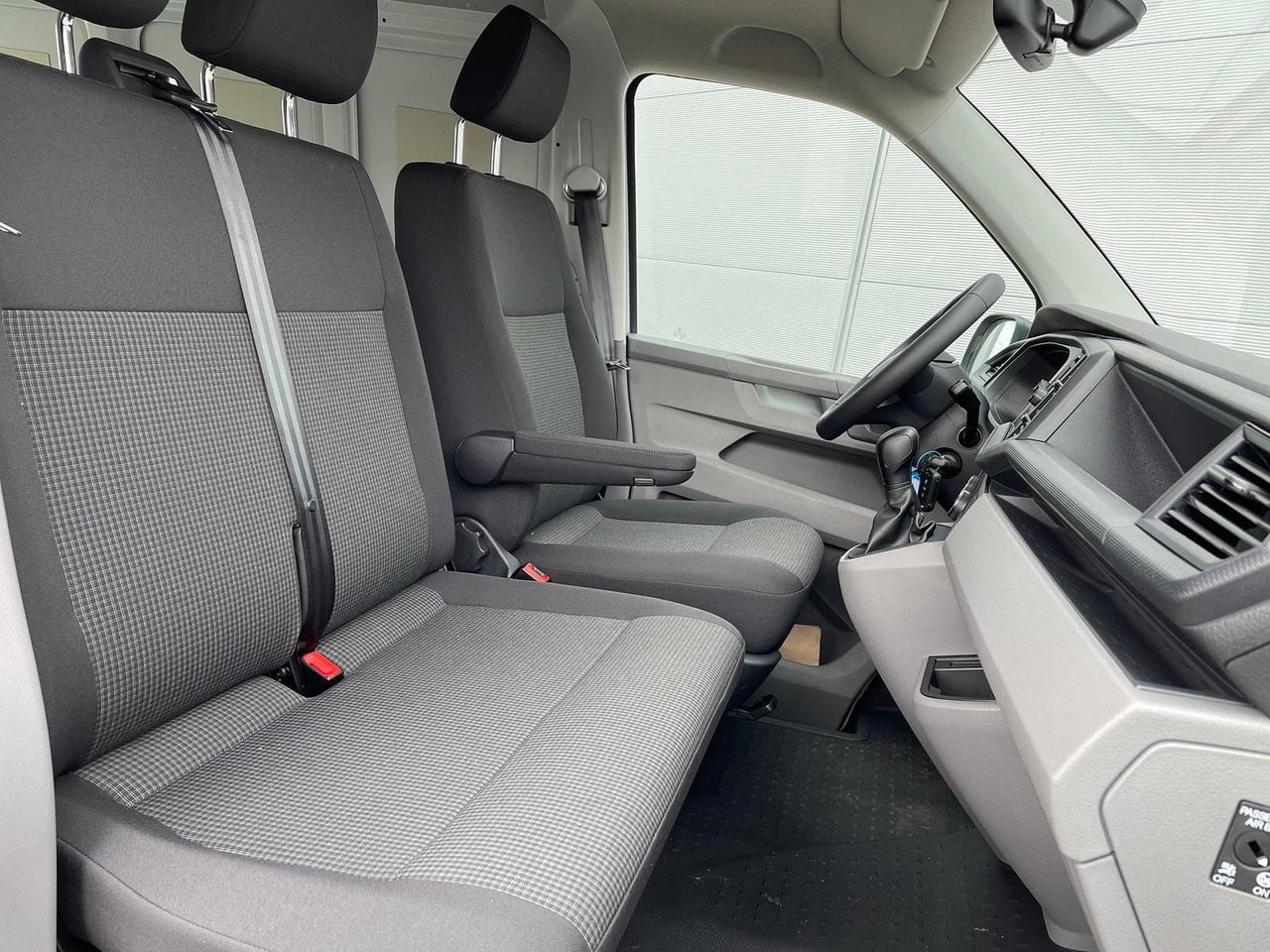 Xe van chở hàng Volkswagen T6.1 Transporter Mixto lang 4M MFL LED TEMPOMAT: hình 18