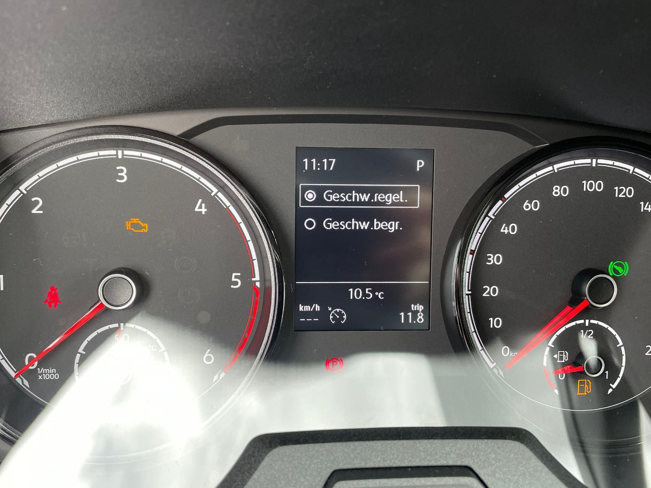 Xe van chở hàng Volkswagen T6.1 Transporter Mixto lang 4M MFL LED TEMPOMAT: hình 16