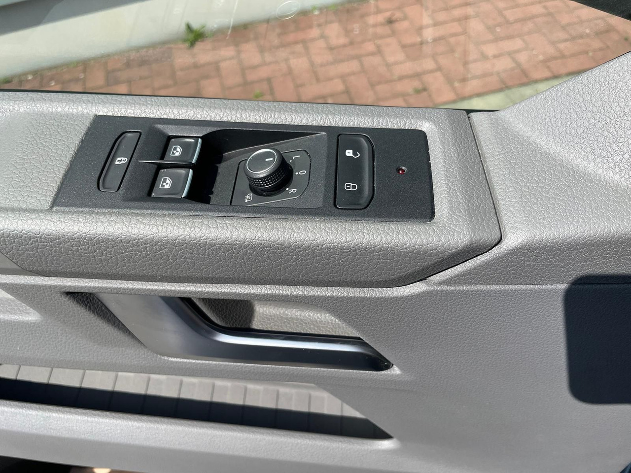 Xe van chở hàng Volkswagen T6.1 Transporter lang 4M LED BEAR LOCK KAM DAB: hình 30