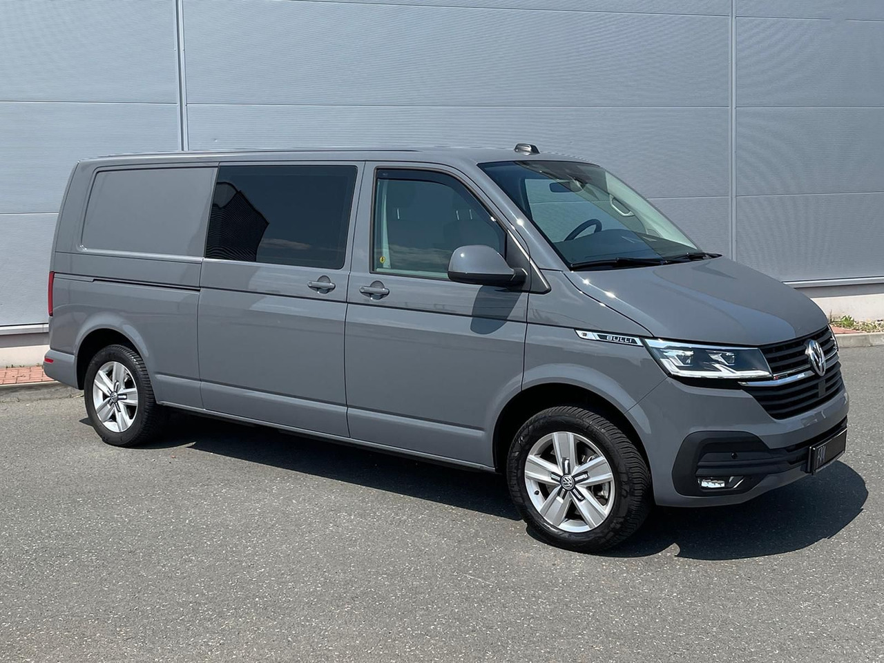 Volkswagen T6.1 Transporter lang 4M LED BEAR LOCK KAM DAB - Xe van chở hàng: hình 2 Volkswagen T6.1 Transporter lang 4M LED BEAR LOCK KAM DAB - Xe van chở hàng: hình 2