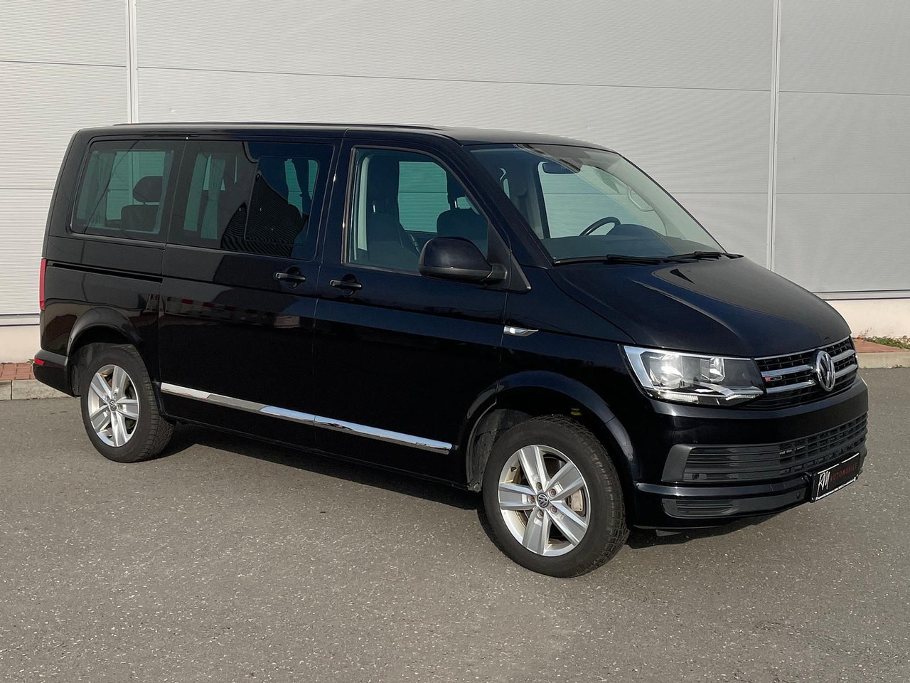 Volkswagen T6 Multivan Comfortline 4M AHK STANDHZ SITZH DAB - Xe bus mini, Xe van chở khách: hình 2 Volkswagen T6 Multivan Comfortline 4M AHK STANDHZ SITZH DAB - Xe bus mini, Xe van chở khách: hình 2