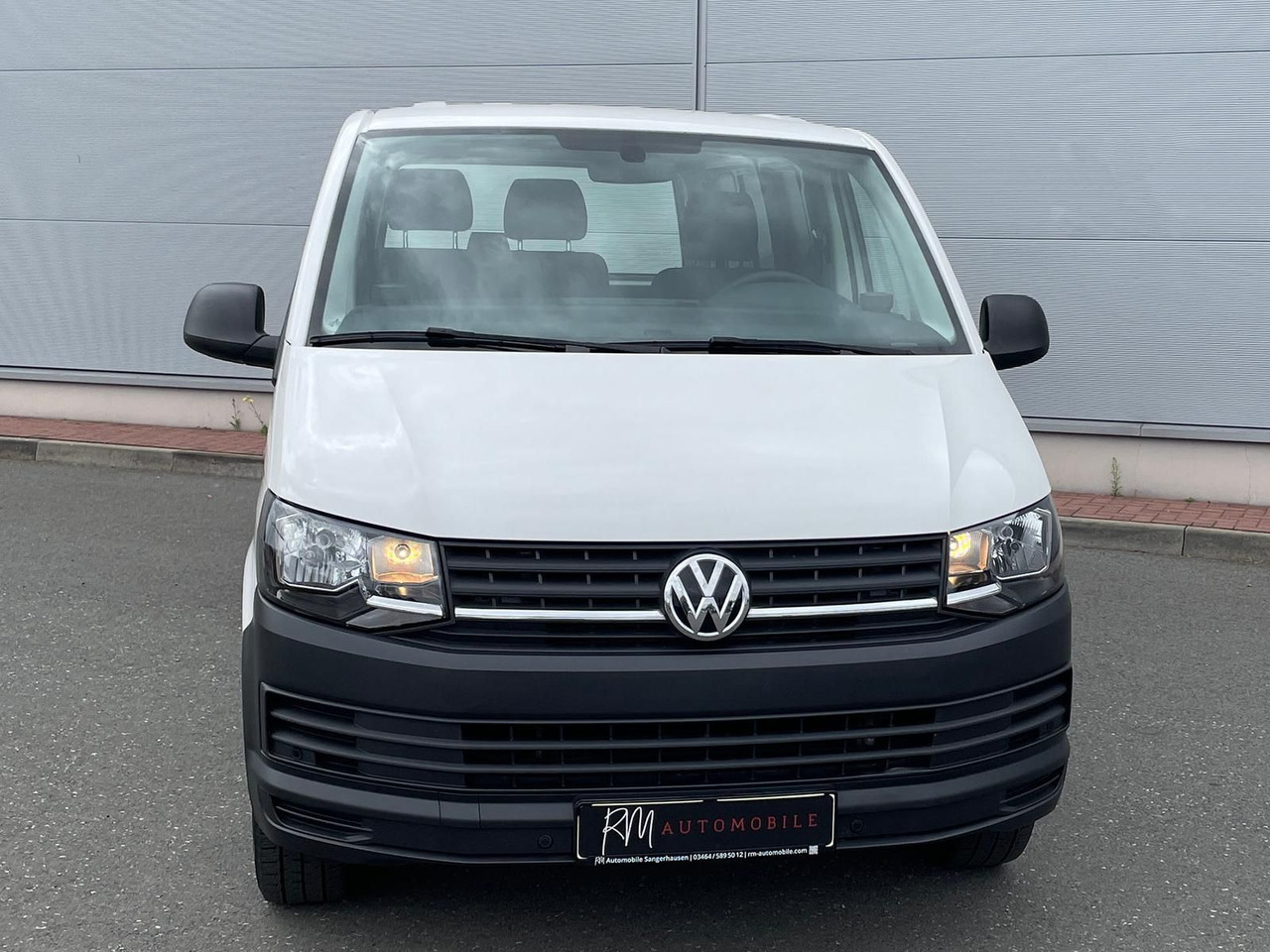 Volkswagen T6 Transporter 2.0 TDI PDC KLIMA - Xe van chở khách: hình 3 Volkswagen T6 Transporter 2.0 TDI PDC KLIMA - Xe van chở khách: hình 3