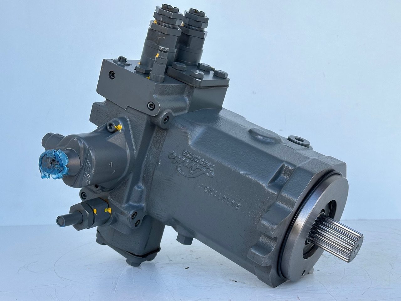 LIEBHERR - LINDE Original Hydromotor Typ:HMF75-02 2560 G 03 mit ID-Nr.10007106. A914 B-LI, A914 LI, A924 B-LI, A924 LI, MG15, MBG12, MG20, MFG10, BG12H #HYX293G00103# - Động cơ thủy lực cho Máy xúc bánh lốp: hình 3 LIEBHERR - LINDE Original Hydromotor Typ:HMF75-02 2560 G 03 mit ID-Nr.10007106. A914 B-LI, A914 LI, A924 B-LI, A924 LI, MG15, MBG12, MG20, MFG10, BG12H #HYX293G00103# - Động cơ thủy lực cho Máy xúc bánh lốp: hình 3