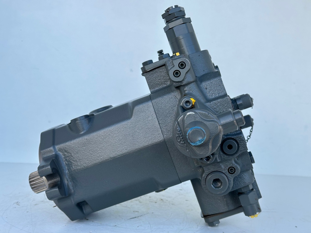 LIEBHERR - LINDE Original Hydromotor Typ:HMF75-02 2560 G 03 mit ID-Nr.10007106. A914 B-LI, A914 LI, A924 B-LI, A924 LI, MG15, MBG12, MG20, MFG10, BG12H #HYX293G00103# - Động cơ thủy lực cho Máy xúc bánh lốp: hình 5 LIEBHERR - LINDE Original Hydromotor Typ:HMF75-02 2560 G 03 mit ID-Nr.10007106. A914 B-LI, A914 LI, A924 B-LI, A924 LI, MG15, MBG12, MG20, MFG10, BG12H #HYX293G00103# - Động cơ thủy lực cho Máy xúc bánh lốp: hình 5