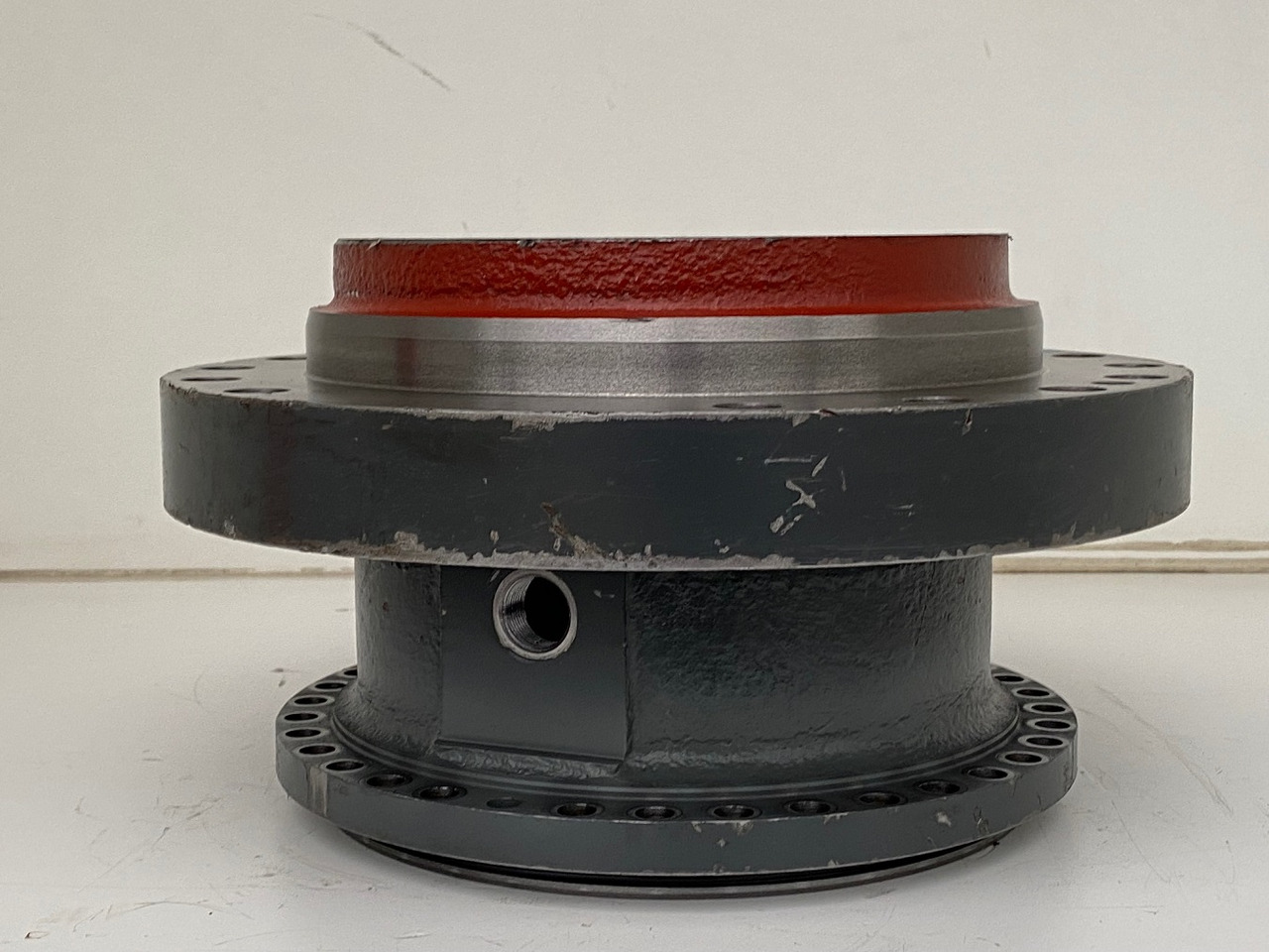 Mô tơ quay toa cho Máy xúc bánh xích Liebherr Abtriebswellengehäuse ID-Nr.90015650 and Kegelrollenlager ID-Nr.761008503.: hình 6