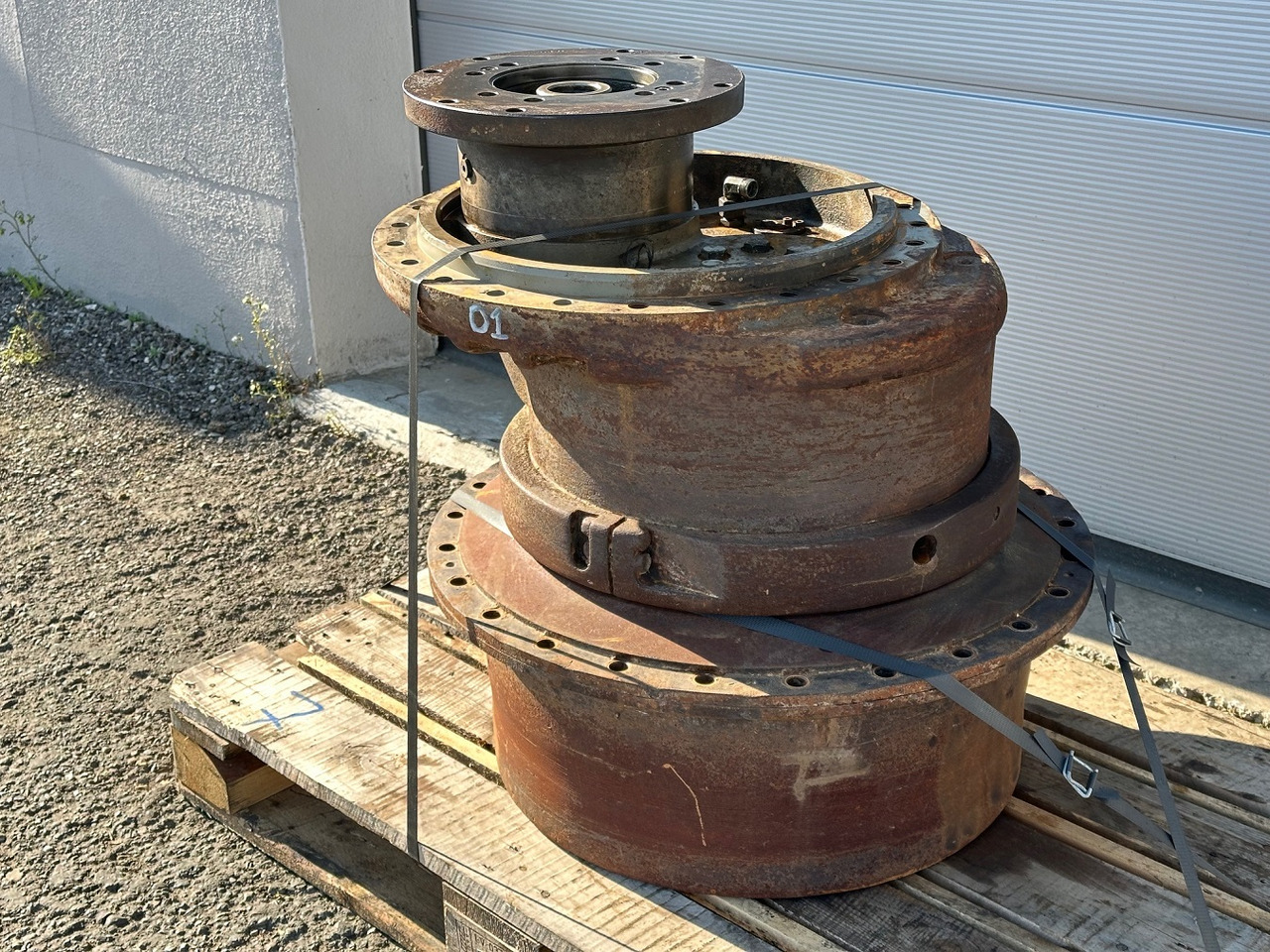Liebherr Fahrantrieb FAT450E510. ID-Nr.970351501 - ID-Nr.90025195 - ID-Nr.90203584. LR634-992, LU755D-999, O634-992, PR734-4L-1481,PR734-4XL-1659. #10739.01# - Mô tơ di chuyển cho Máy ủi: hình 3 Liebherr Fahrantrieb FAT450E510. ID-Nr.970351501 - ID-Nr.90025195 - ID-Nr.90203584. LR634-992, LU755D-999, O634-992, PR734-4L-1481,PR734-4XL-1659. #10739.01# - Mô tơ di chuyển cho Máy ủi: hình 3