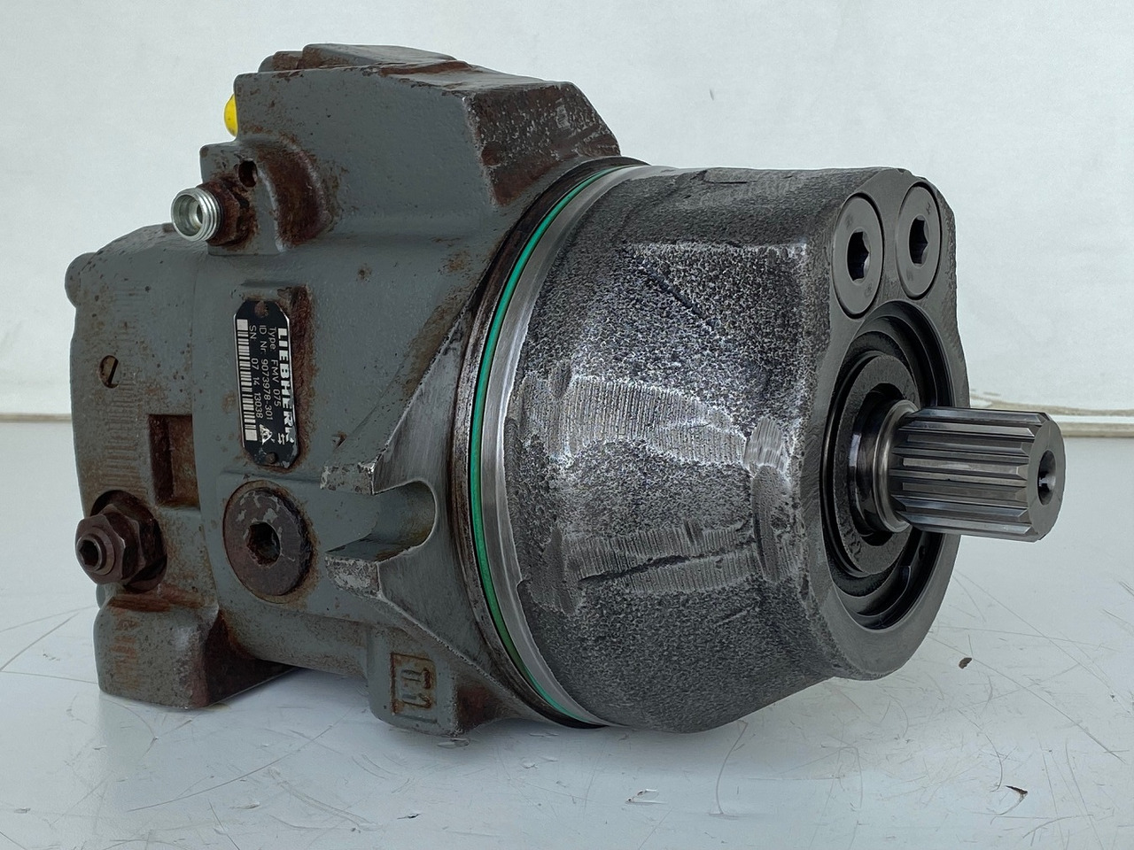 Liebherr Hydraulikeinbaumotor FMV075, ID-Nr.9073978. LOS914, LOS924, R902, R904, R912, R914, R922, R924, R924 COMP, R924 COMPA. #13038# - Động cơ thủy lực cho Máy xúc bánh xích: hình 1 Liebherr Hydraulikeinbaumotor FMV075, ID-Nr.9073978. LOS914, LOS924, R902, R904, R912, R914, R922, R924, R924 COMP, R924 COMPA. #13038# - Động cơ thủy lực cho Máy xúc bánh xích: hình 1