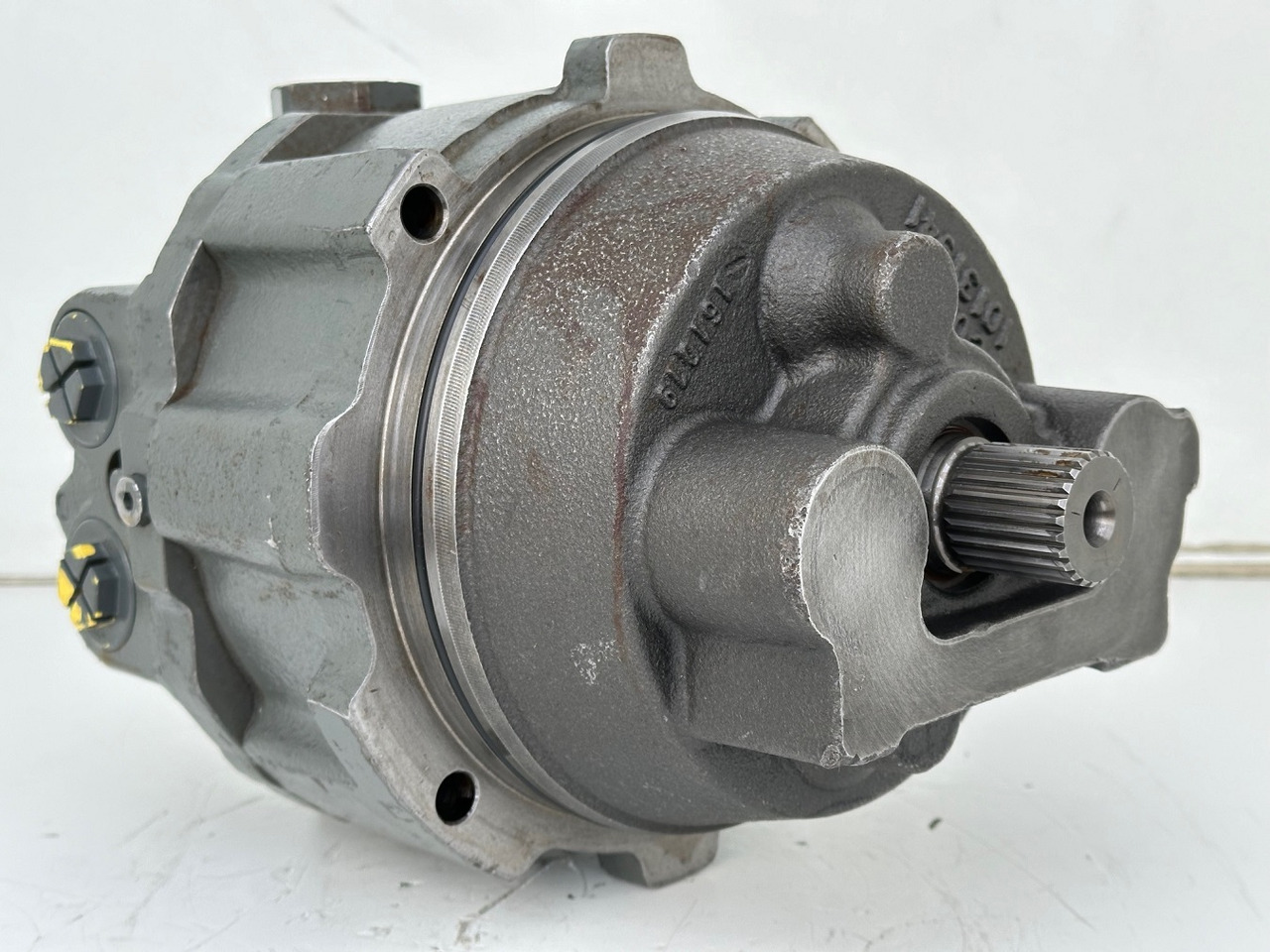 Liebherr Hydraulikeinbaumotor LH46VE 085. ID-Nr.12421312 - ID-Nr.12881023. LO1926, LOS926 K-LC, R922, R924, R926, R926 K-LC, R930 T. #20.38.0978# - Động cơ thủy lực cho Máy móc xây dựng: hình 2 Liebherr Hydraulikeinbaumotor LH46VE 085. ID-Nr.12421312 - ID-Nr.12881023. LO1926, LOS926 K-LC, R922, R924, R926, R926 K-LC, R930 T. #20.38.0978# - Động cơ thủy lực cho Máy móc xây dựng: hình 2