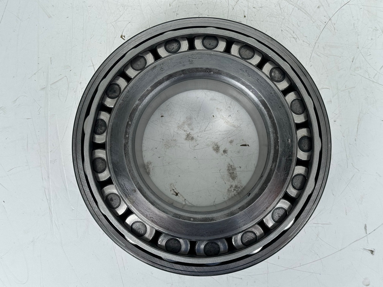 Liebherr Kegelrollenlager ID-Nr.10030587. TIMKEN HH228310. SAT350/208,SAT350/252,SAT325/274,SAT325/294. A954B,A954C,LH80,EP954,ER954,P954,R934,R936,R938,R940,R945,R946,R950,R954. #10030587.17.05# - Mô tơ quay toa cho Máy xúc: hình 5 Liebherr Kegelrollenlager ID-Nr.10030587. TIMKEN HH228310. SAT350/208,SAT350/252,SAT325/274,SAT325/294. A954B,A954C,LH80,EP954,ER954,P954,R934,R936,R938,R940,R945,R946,R950,R954. #10030587.17.05# - Mô tơ quay toa cho Máy xúc: hình 5