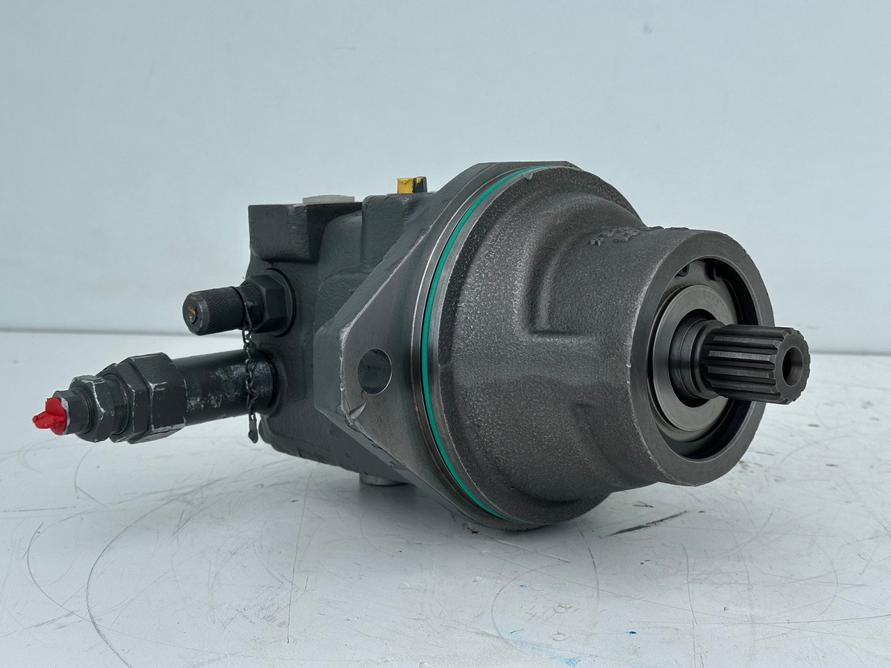 Liebherr Original Hydraulikeinbaumotor FMF045. ID-Nr.12464105. SAT250/287. LH18M, LH22C, LH22M, LH24M, LH26EC, LH26EM, LH26M. #12464105.0854# - Mô tơ quay toa cho Máy móc xây dựng: hình 1 Liebherr Original Hydraulikeinbaumotor FMF045. ID-Nr.12464105. SAT250/287. LH18M, LH22C, LH22M, LH24M, LH26EC, LH26EM, LH26M. #12464105.0854# - Mô tơ quay toa cho Máy móc xây dựng: hình 1