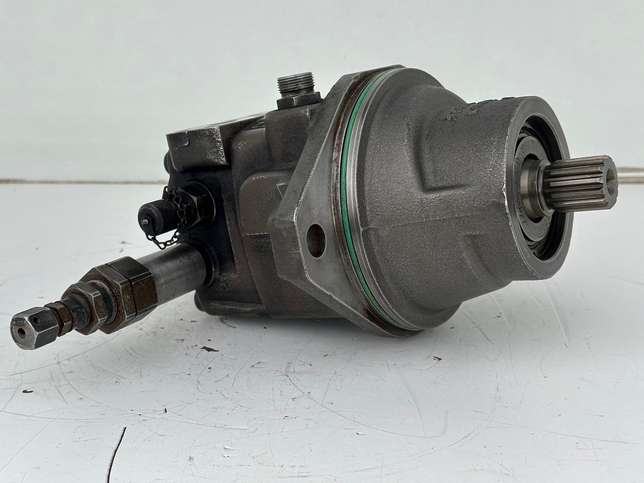 Liebherr Original Hydraulikeinbaumotor FMF045. ID-Nr.12464105. SAT250/287. LH18M, LH22C, LH22M, LH24M, LH26EC, LH26EM, LH26M. #12464105.20985# - Mô tơ quay toa cho Máy móc xây dựng: hình 3 Liebherr Original Hydraulikeinbaumotor FMF045. ID-Nr.12464105. SAT250/287. LH18M, LH22C, LH22M, LH24M, LH26EC, LH26EM, LH26M. #12464105.20985# - Mô tơ quay toa cho Máy móc xây dựng: hình 3