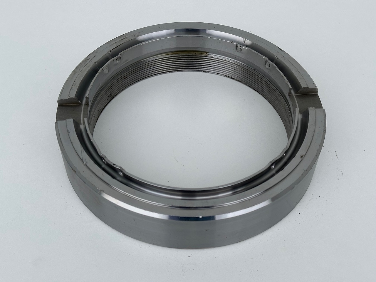Liebherr Original Nutmutter ID-Nr.9443117 - ID-Nr.944311703. LH110,A974,LOS974,P974,P976,R974,R976,R980,P994,P995,R944,R995. #944311703.30.12.02# - Mô tơ quay toa cho Máy móc xây dựng: hình 1 Liebherr Original Nutmutter ID-Nr.9443117 - ID-Nr.944311703. LH110,A974,LOS974,P974,P976,R974,R976,R980,P994,P995,R944,R995. #944311703.30.12.02# - Mô tơ quay toa cho Máy móc xây dựng: hình 1