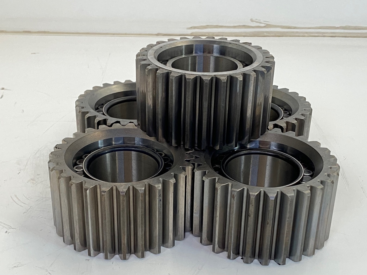 Liebherr Planetenrad ID-Nr.90205840. FAT350P126 - FAT350P138. R920 - R922 - R924 - R925 - R926 - R930 T. #PL13.01# - Mô tơ di chuyển cho Máy móc xây dựng: hình 3 Liebherr Planetenrad ID-Nr.90205840. FAT350P126 - FAT350P138. R920 - R922 - R924 - R925 - R926 - R930 T. #PL13.01# - Mô tơ di chuyển cho Máy móc xây dựng: hình 3