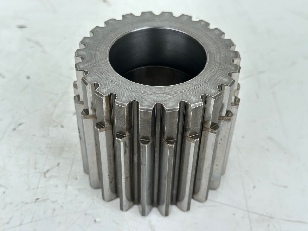 Liebherr Sonnenrad ID-Nr.90016258. FAT400P112,FAT400P130,FAT400P139,LOS1936,LOS926,R926,R928,R930,R934,R936,R938,R940,R944,R946,R950T. #90016258.28.09# - Mô tơ di chuyển cho Máy xúc: hình 1 Liebherr Sonnenrad ID-Nr.90016258. FAT400P112,FAT400P130,FAT400P139,LOS1936,LOS926,R926,R928,R930,R934,R936,R938,R940,R944,R946,R950T. #90016258.28.09# - Mô tơ di chuyển cho Máy xúc: hình 1