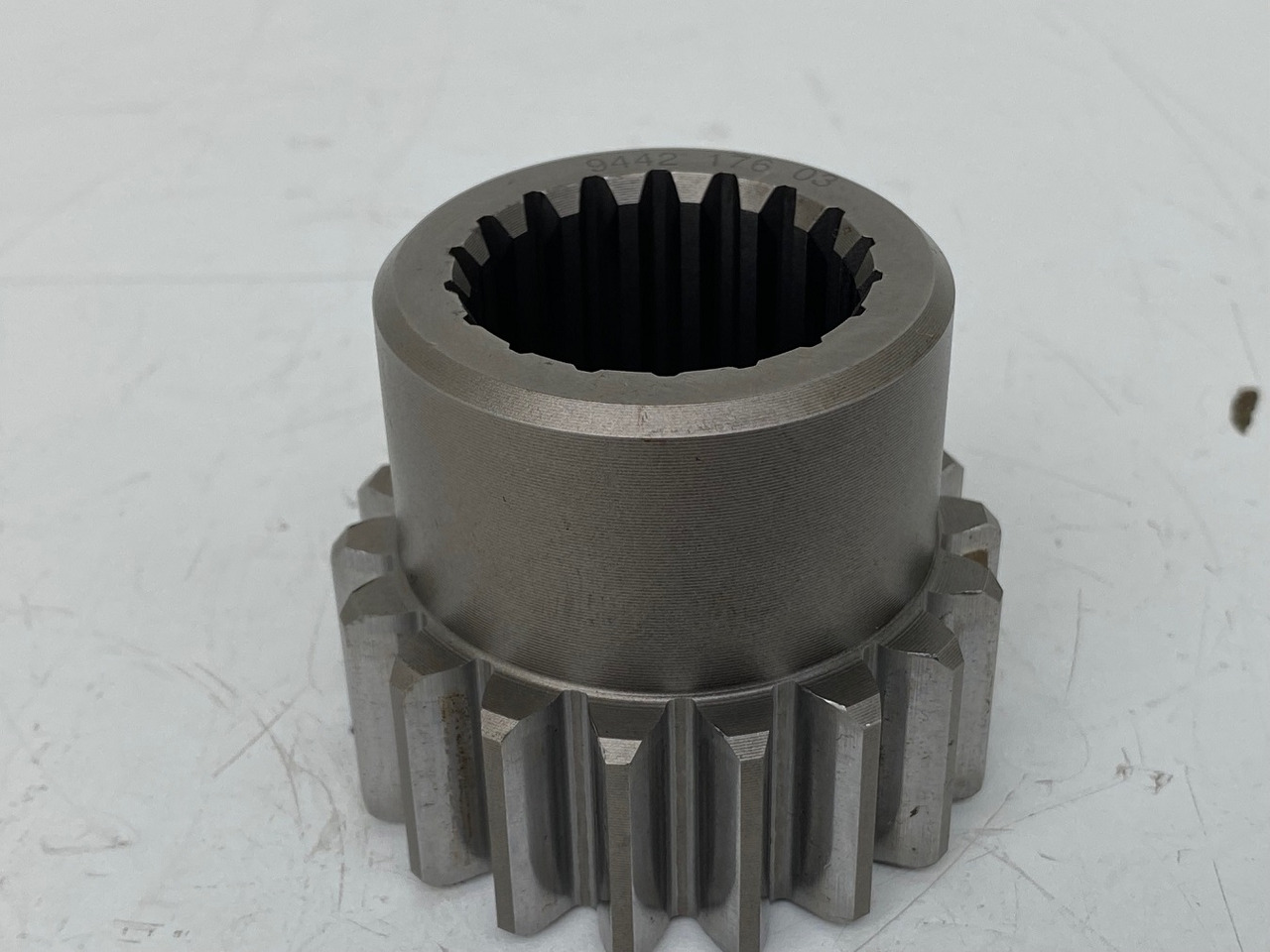 Liebherr Sonnenrad ID-Nr.9442176. SAT325/204. A954, EP954B, P954, R954 B. - Mô tơ quay toa cho Máy xúc: hình 1 Liebherr Sonnenrad ID-Nr.9442176. SAT325/204. A954, EP954B, P954, R954 B. - Mô tơ quay toa cho Máy xúc: hình 1