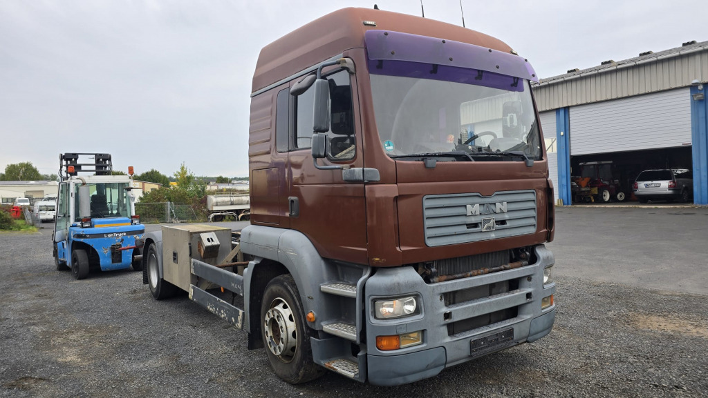 MAN TGA 18.430 4x2  (Nr. 6167) - Xe tải khung gầm: hình 1 MAN TGA 18.430 4x2  (Nr. 6167) - Xe tải khung gầm: hình 1