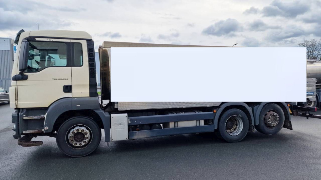 MAN TGS 26.360 6x2 (Nr. 5450) - Xe tải khung gầm: hình 4 MAN TGS 26.360 6x2 (Nr. 5450) - Xe tải khung gầm: hình 4