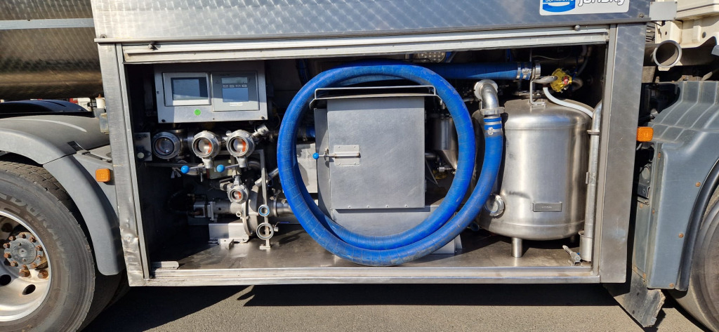 MAN TGS 26.420 6x2  (Nr. 6045) - Xe bồn: hình 5 MAN TGS 26.420 6x2  (Nr. 6045) - Xe bồn: hình 5