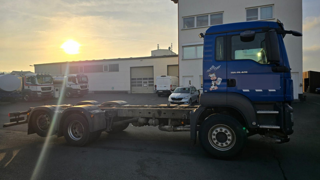 MAN TGS 26.420 6x2 (Nr. 6245) - Xe tải khung gầm: hình 1 MAN TGS 26.420 6x2 (Nr. 6245) - Xe tải khung gầm: hình 1