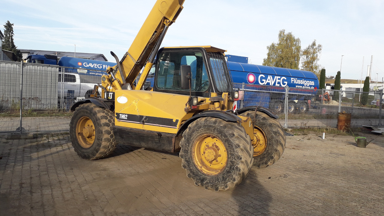CATERPILLAR TH62 - Máy xúc lật bánh lốp kính thiên văn: hình 5 CATERPILLAR TH62 - Máy xúc lật bánh lốp kính thiên văn: hình 5