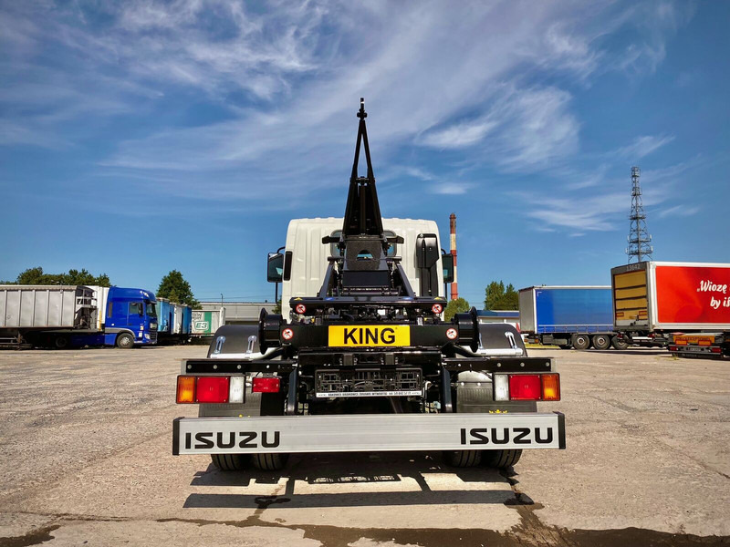 Isuzu M27 - Xe tải nâng móc: hình 4 Isuzu M27 - Xe tải nâng móc: hình 4