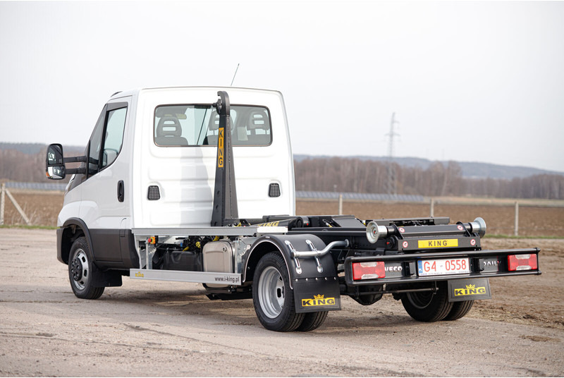 Iveco Daily 70C18 - Xe tải nâng móc: hình 1 Iveco Daily 70C18 - Xe tải nâng móc: hình 1