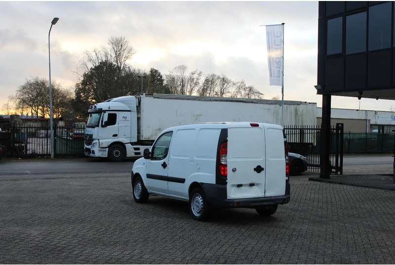 Fiat Doblò Cargo * manual * - Xe hơi: hình 3 Fiat Doblò Cargo * manual * - Xe hơi: hình 3