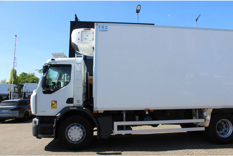 Renault Premium 310 * EURO5 * CARRIER SUPRA 850 * 6X2 * MANUAUL * - Xe tải đông lạnh: hình 4 Renault Premium 310 * EURO5 * CARRIER SUPRA 850 * 6X2 * MANUAUL * - Xe tải đông lạnh: hình 4