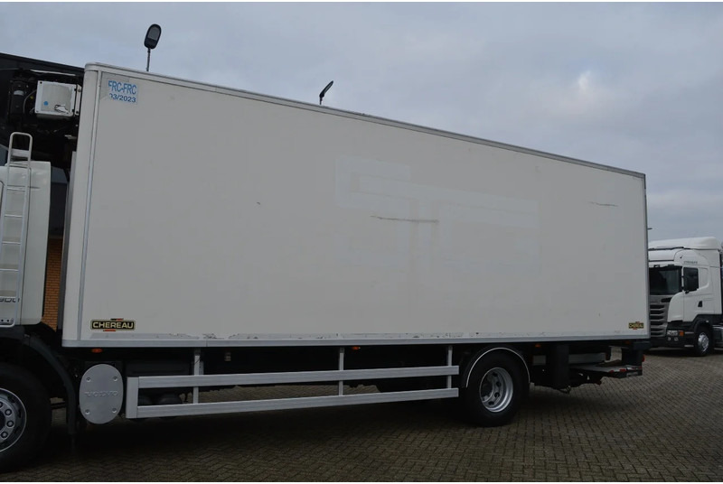 Volvo * EURO5 * CARRIER SUPRA 950MT * 4X2 * - Xe tải đông lạnh: hình 3 Volvo * EURO5 * CARRIER SUPRA 950MT * 4X2 * - Xe tải đông lạnh: hình 3