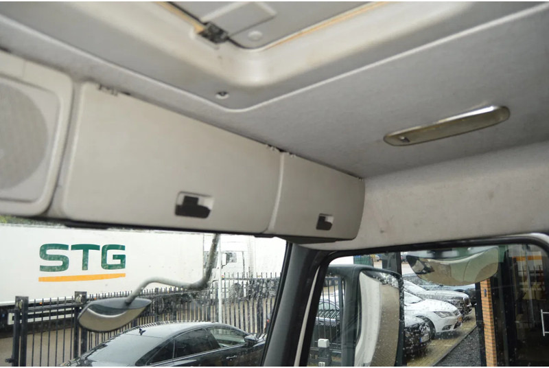 Xe tải đông lạnh Volvo FM 370 * EURO5 * CARRIER SUPRA 950 SILENT * 6X2 *: hình 19 Xe tải đông lạnh Volvo FM 370 * EURO5 * CARRIER SUPRA 950 SILENT * 6X2 *: hình 19