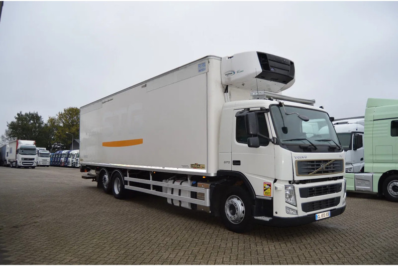 Volvo FM 370 * EURO5 * CARRIER SUPRA 950 SILENT * 6X2 * - Xe tải đông lạnh: hình 4 Volvo FM 370 * EURO5 * CARRIER SUPRA 950 SILENT * 6X2 * - Xe tải đông lạnh: hình 4