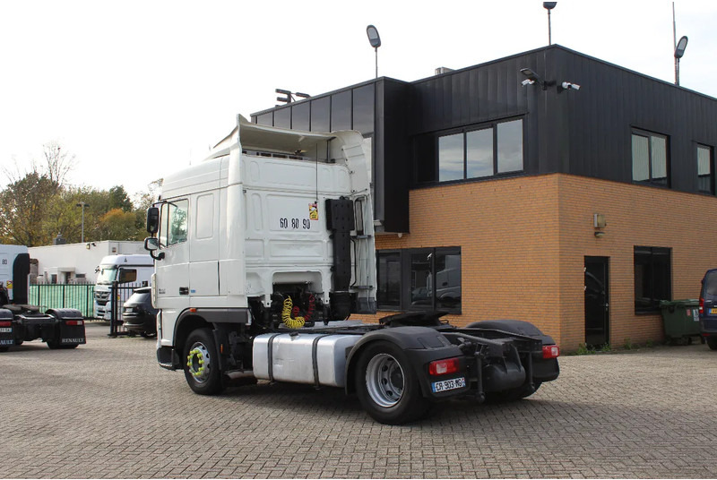 DAF XF 105.460 * EURO5 EEV * 4X2 * - Xe đầu kéo: hình 3 DAF XF 105.460 * EURO5 EEV * 4X2 * - Xe đầu kéo: hình 3